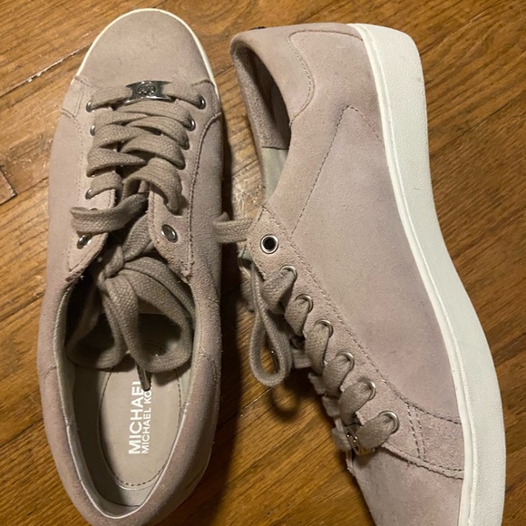 michael kors women’s sneakers - Picture 1 of 3